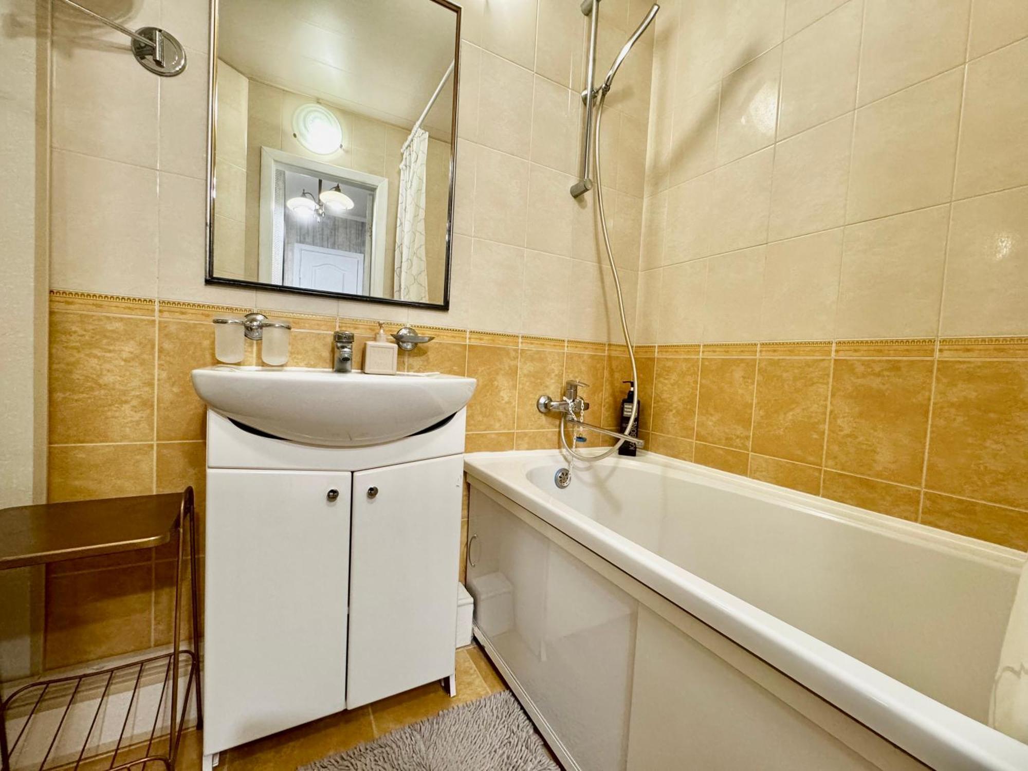 Apartpoltava Смак Італії У Самому Центрі Полтави , Білосніжна Студія В Новобудові, Банківський Чек Kültér fotó