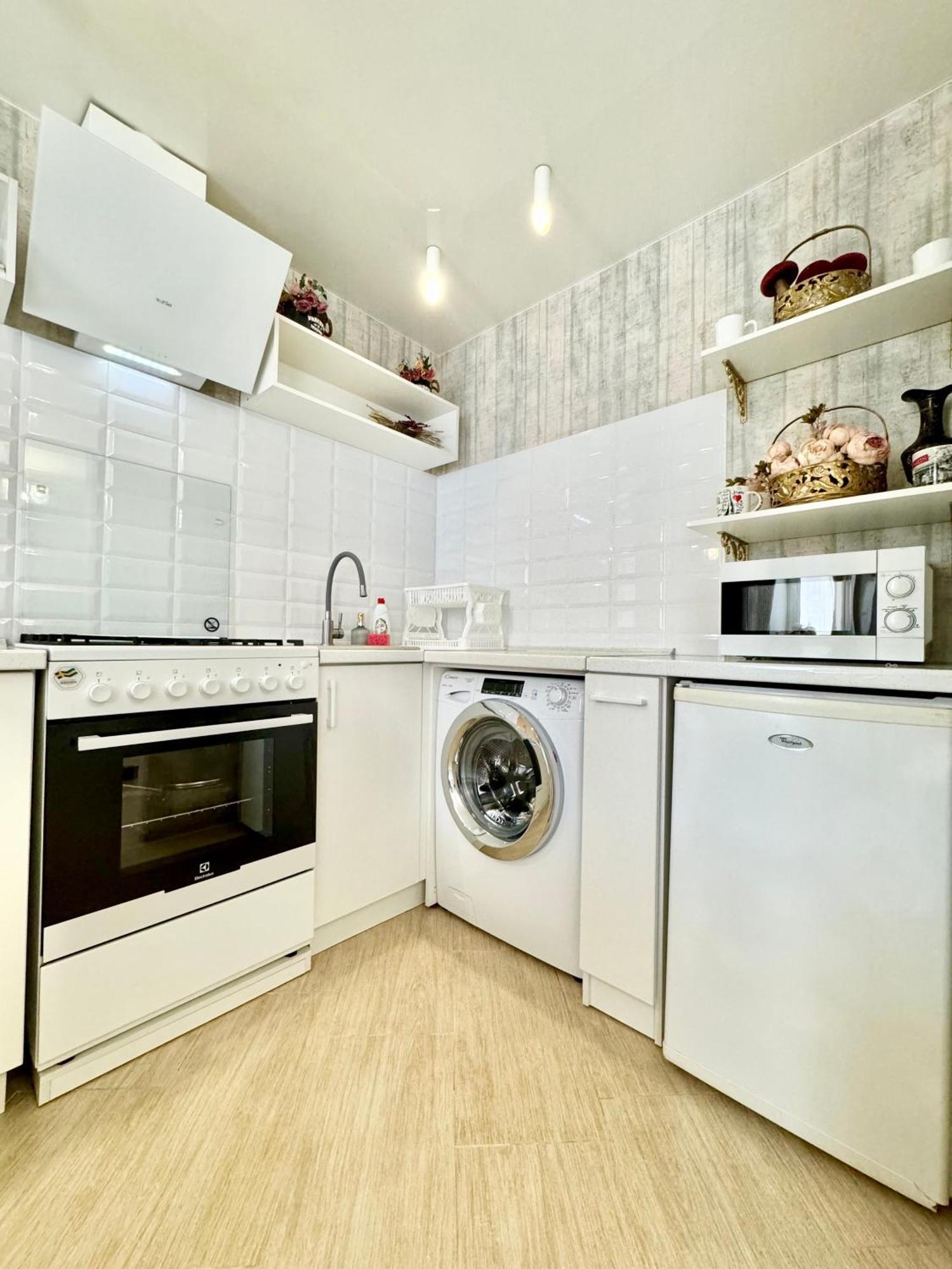 Apartpoltava Смак Італії У Самому Центрі Полтави , Білосніжна Студія В Новобудові, Банківський Чек Kültér fotó